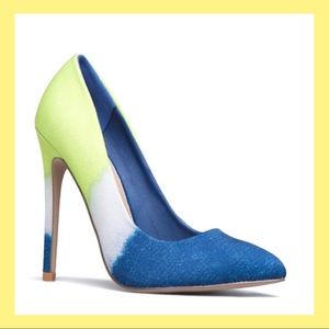 🎉HP🎉Denim Multicolored Classic Pump